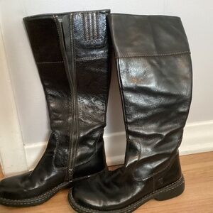 Born zip up tall leather riding boots size 7